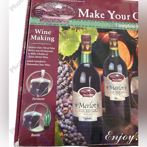 Lakeview Valley Farms Merlot Complete Wine Making Kit - Picture 2 of 6